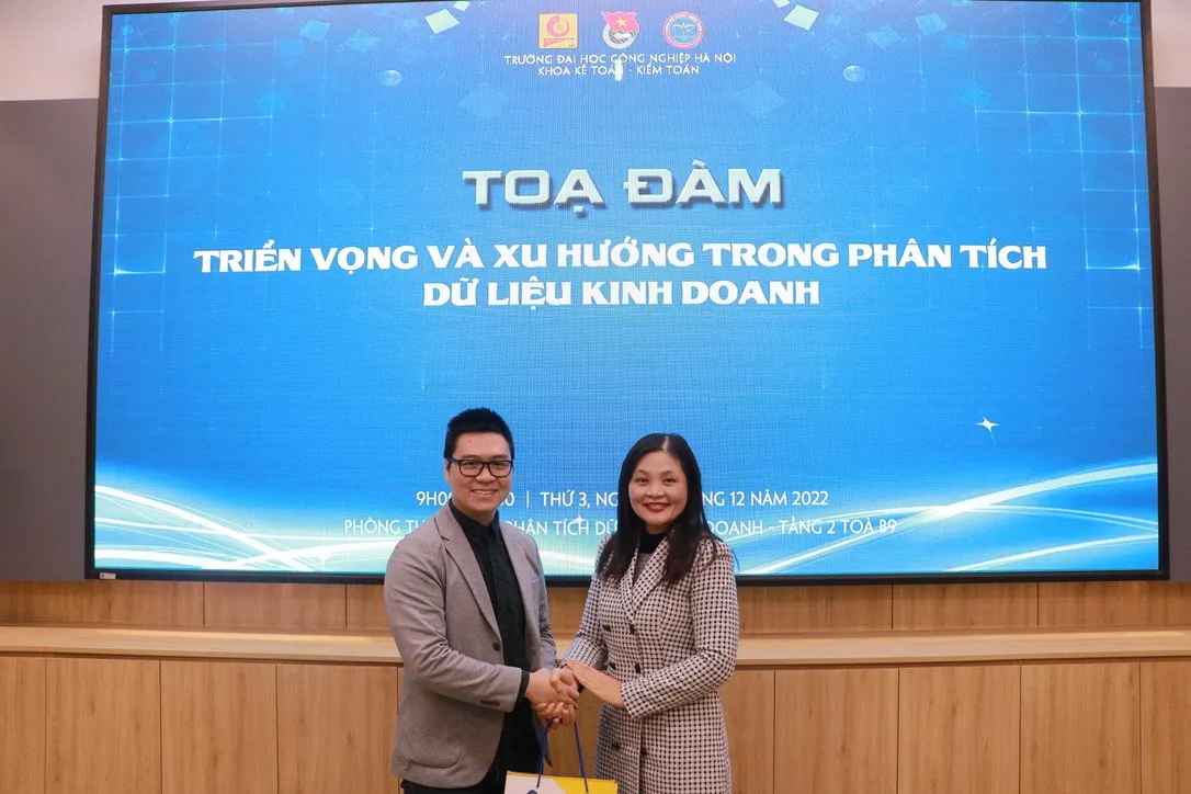 Tọa đàm về xu hướng phân tích dữ liệu kinh doanh